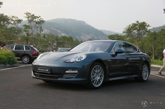 09ʱPanamera 4S ʵ