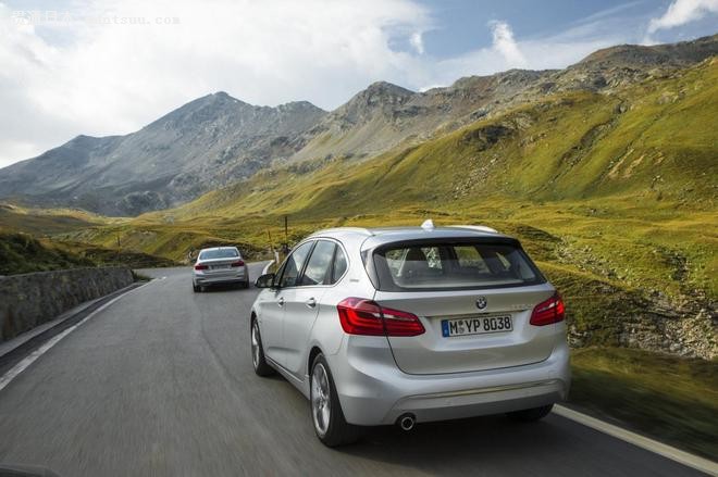 2016 BMW 225xe 05